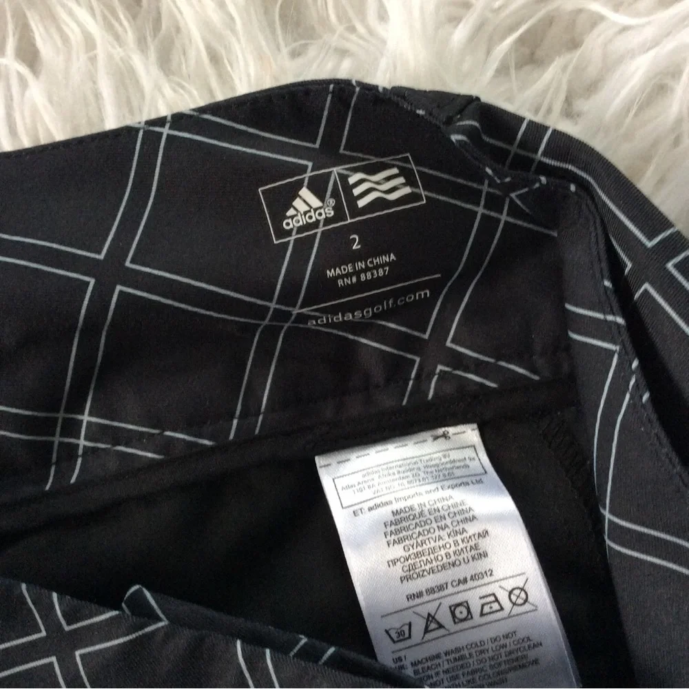 Adidas Women’s Golf Shorts - Picture 3 of 5